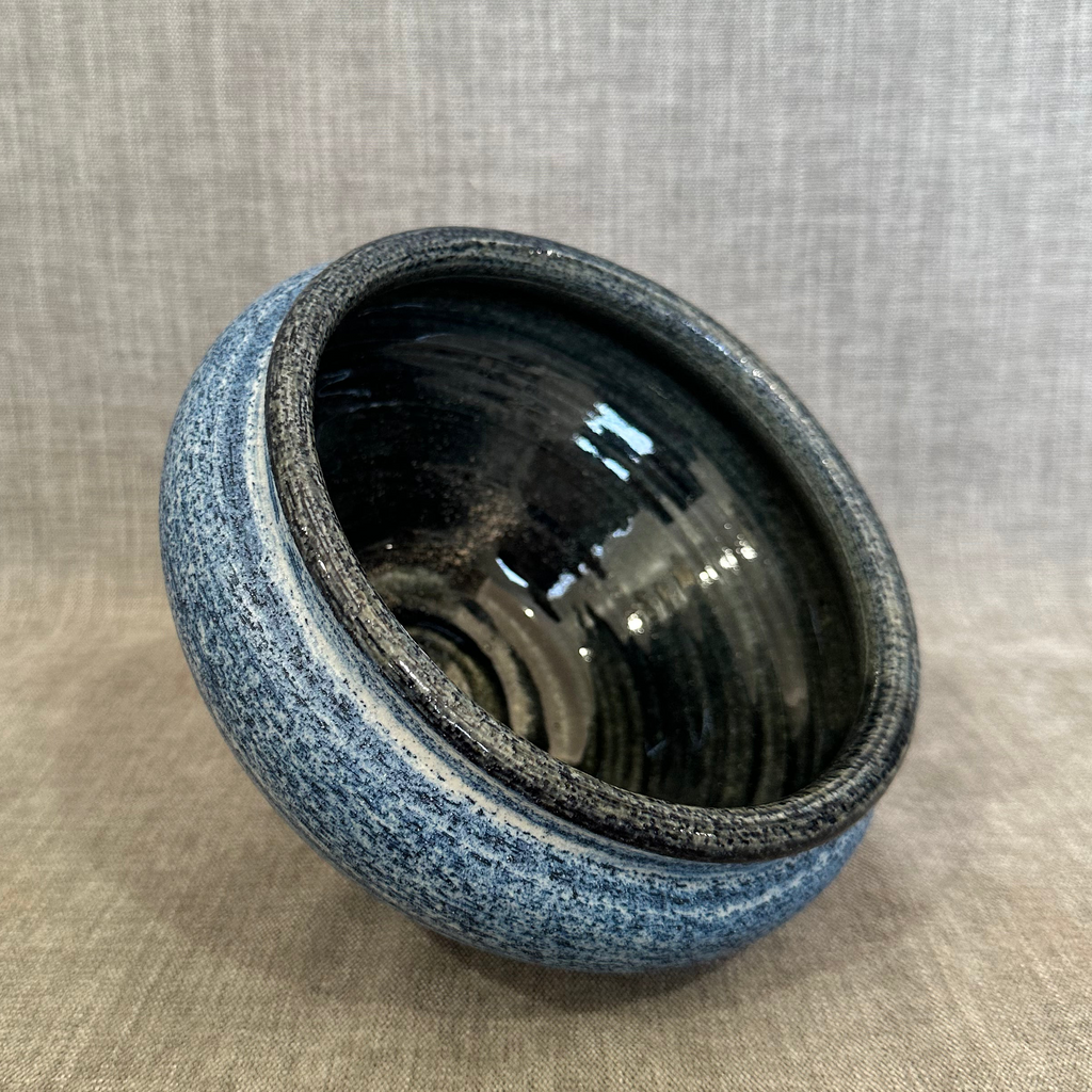 Cobalt Textured Pot