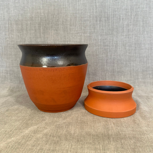 Black & Terracotta Pot